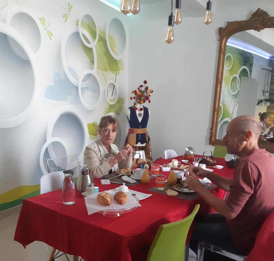 Suite Privee Bed And Breakfast Νιμ Εξωτερικό φωτογραφία