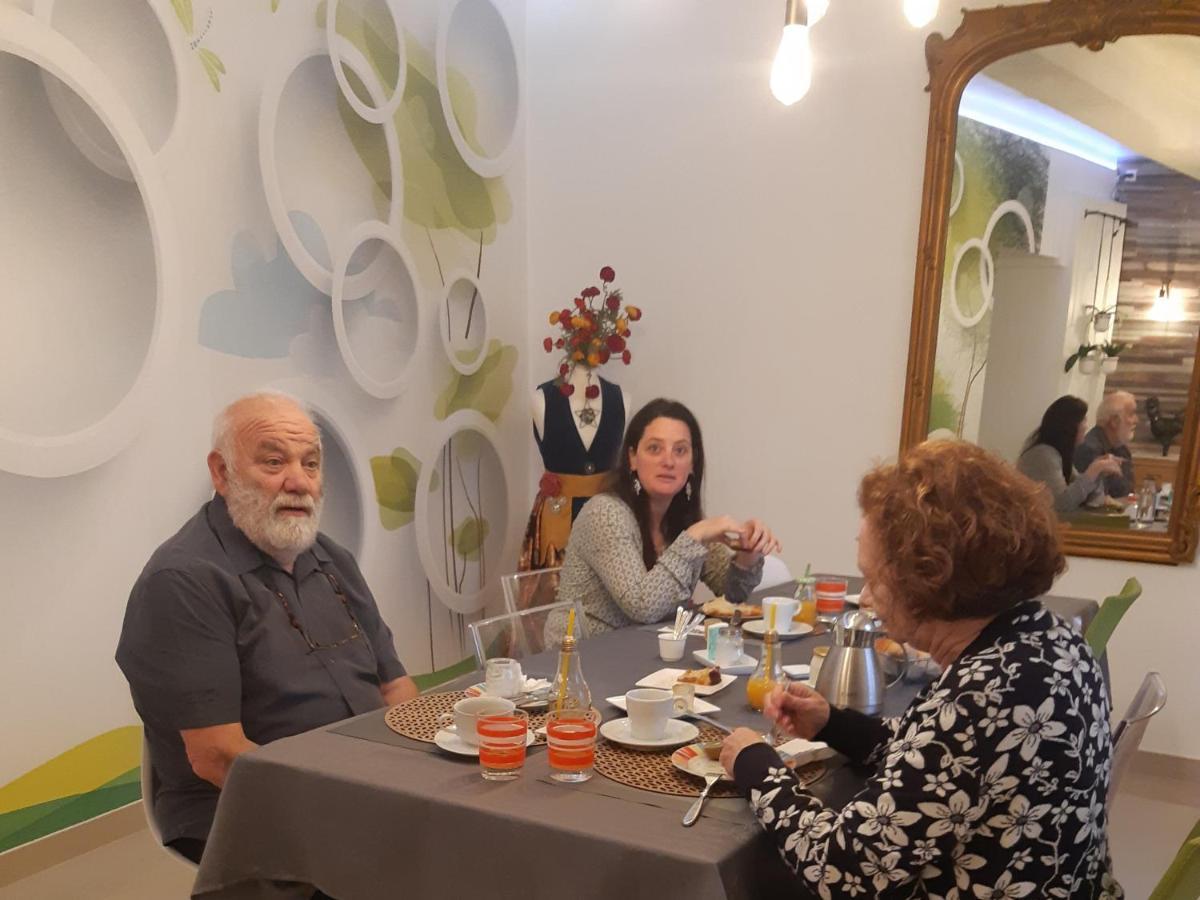 Suite Privee Bed And Breakfast Νιμ Εξωτερικό φωτογραφία