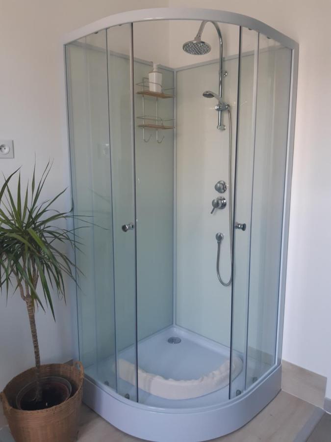 Suite Privee Bed And Breakfast Νιμ Εξωτερικό φωτογραφία