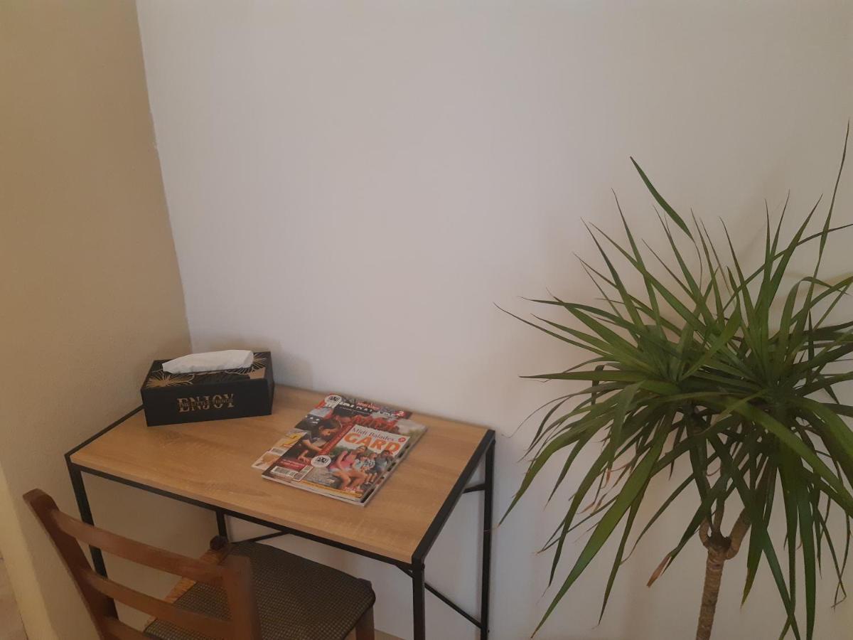 Suite Privee Bed And Breakfast Νιμ Εξωτερικό φωτογραφία