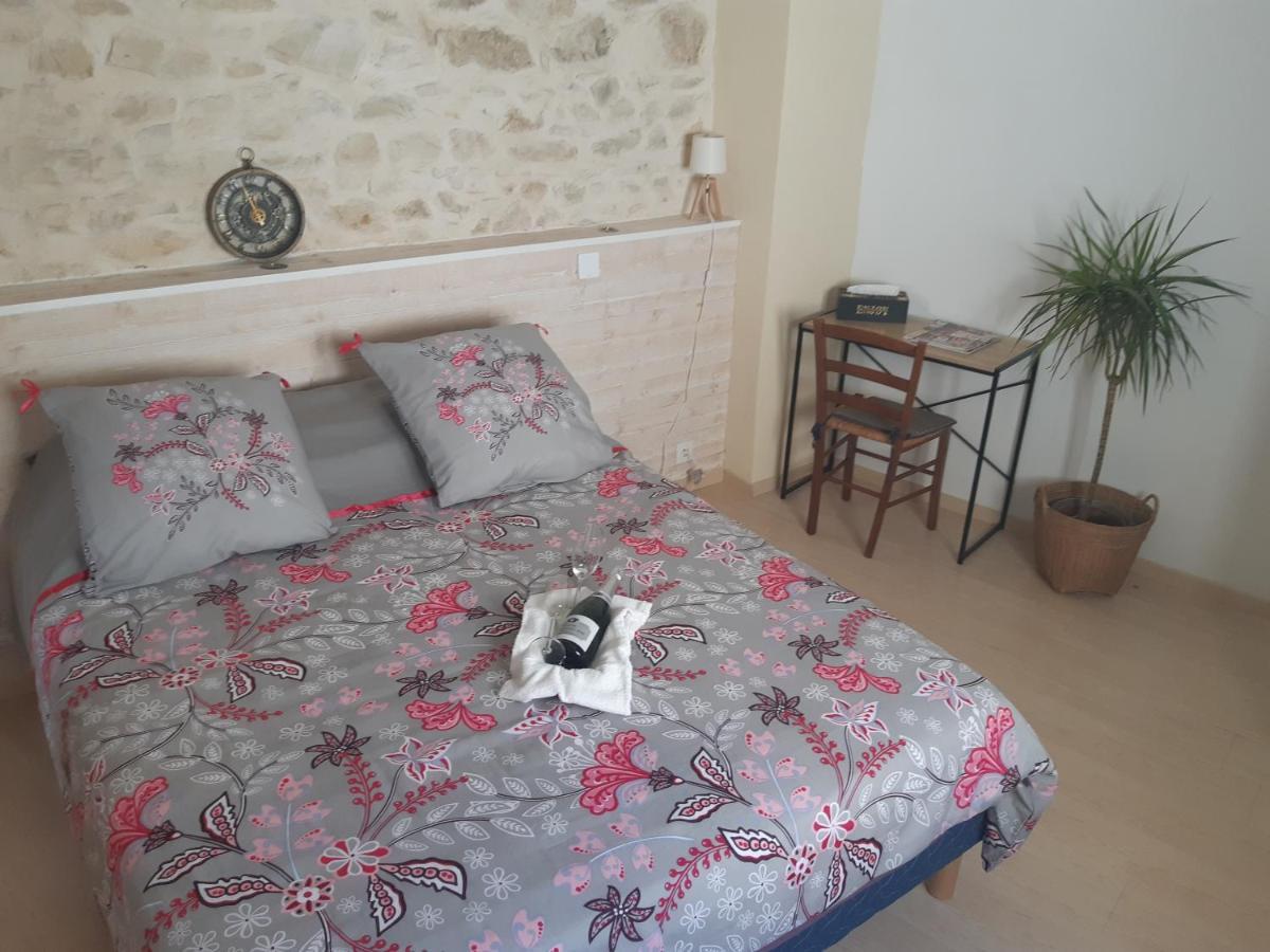 Suite Privee Bed And Breakfast Νιμ Εξωτερικό φωτογραφία