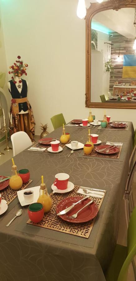 Suite Privee Bed And Breakfast Νιμ Εξωτερικό φωτογραφία